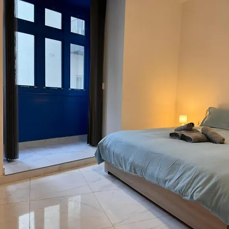 One In Se7en Apartment