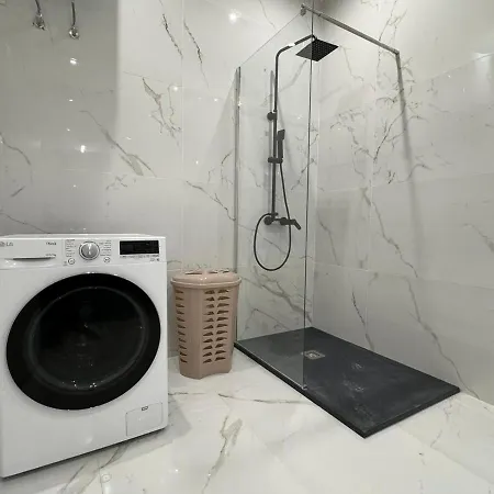 One In Se7en Apartament
